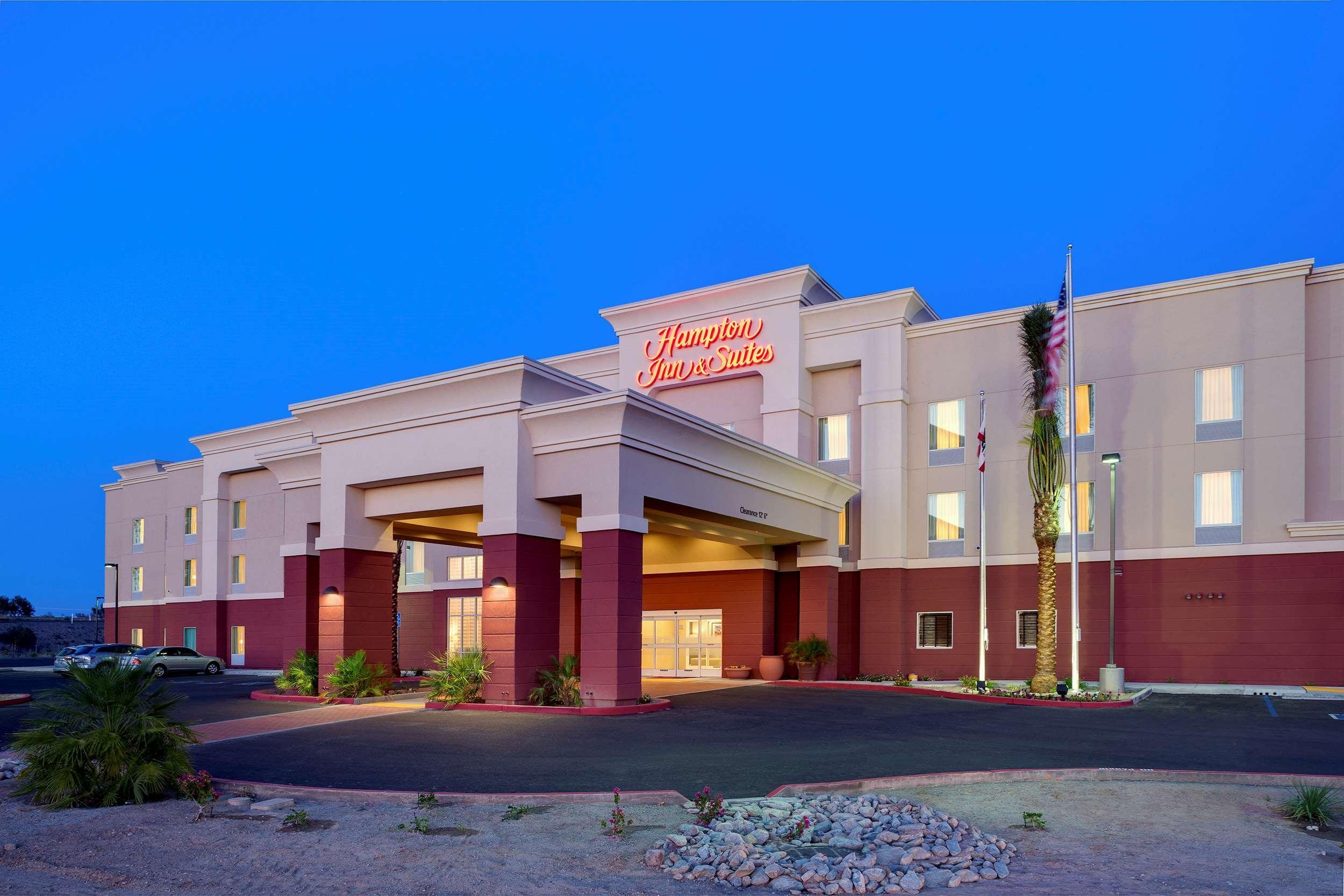 Hampton Inn & Suites Blythe, Ca מראה חיצוני תמונה
